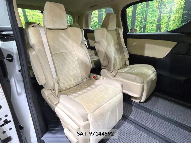 Toyota ALPHARD HYBRID 2021-08 7391237-8