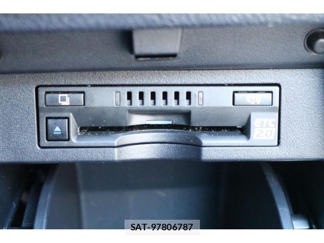Toyota ALPHARD HYBRID 2020-01 7452706-26