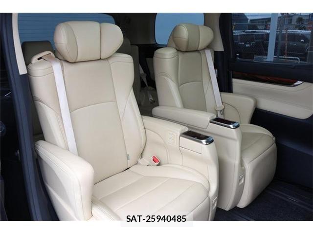 Toyota ALPHARD HYBRID 2017-04 7452719-14