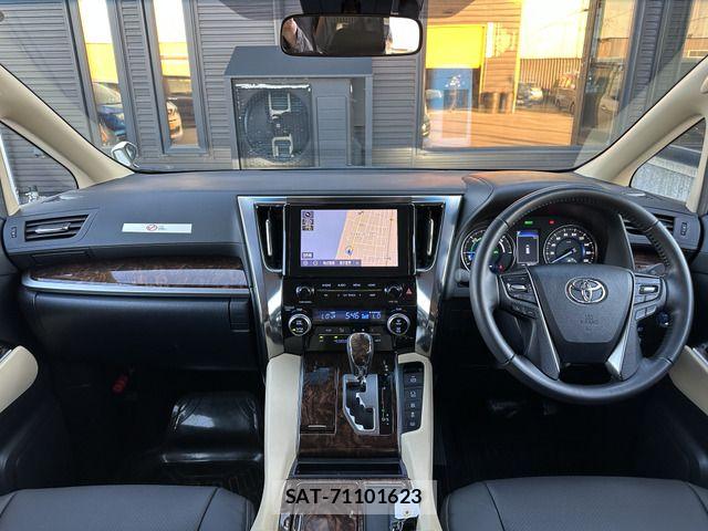 Toyota ALPHARD HYBRID 2023-04 7452711-9