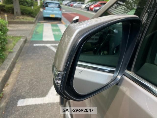 Toyota ALPHARD HYBRID 2019-12 7452718-14