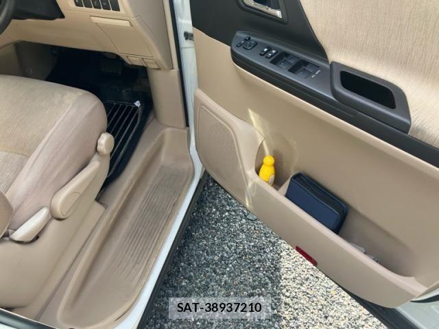 Toyota ALPHARD HYBRID 2012-03 7452725-13
