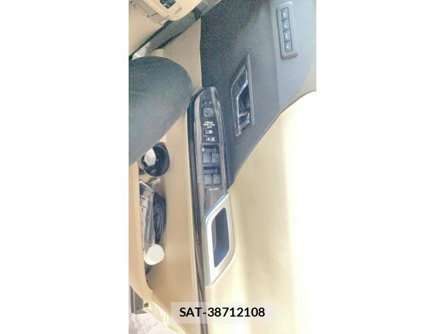 Toyota ALPHARD HYBRID 2012-05 7452724-2