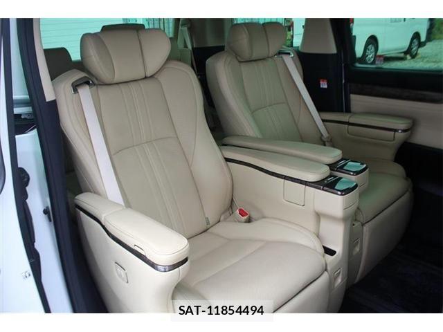 Toyota ALPHARD HYBRID 2023-01 7499393-23