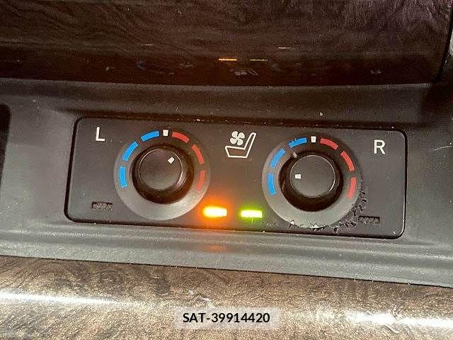 Toyota ALPHARD HYBRID 2020-11 7499385-11