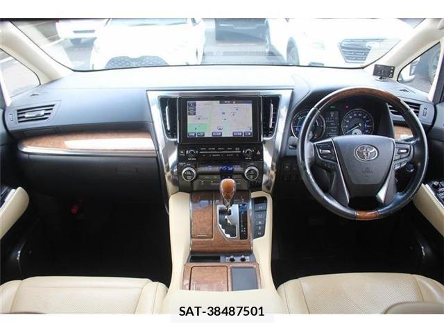 Toyota ALPHARD HYBRID 2016-06 7561798-22