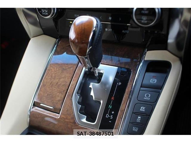 Toyota ALPHARD HYBRID 2016-06 7561798-24