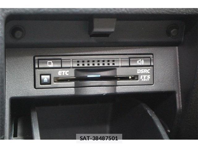 Toyota ALPHARD HYBRID 2016-06 7561798-7