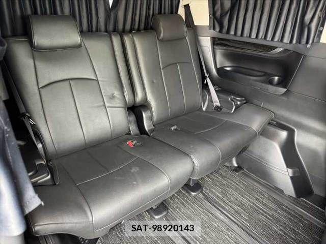 Toyota ALPHARD HYBRID 2016-04 7614792-19