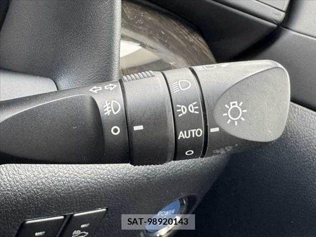 Toyota ALPHARD HYBRID 2016-04 7614792-24