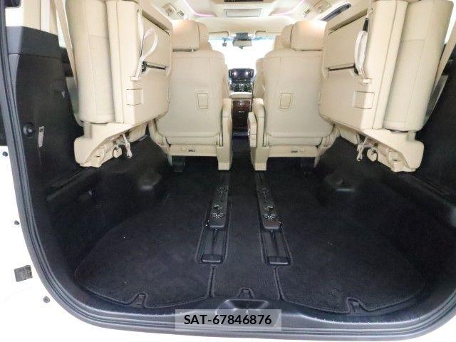 Toyota ALPHARD HYBRID 2021-07 7614783-17