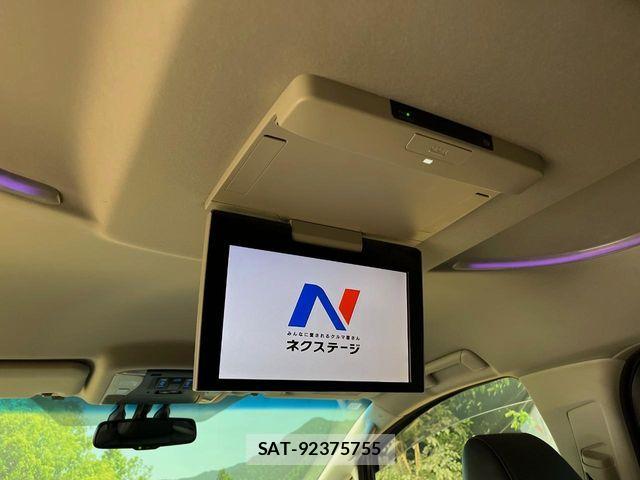 Toyota ALPHARD HYBRID 2016-06 7614791-2