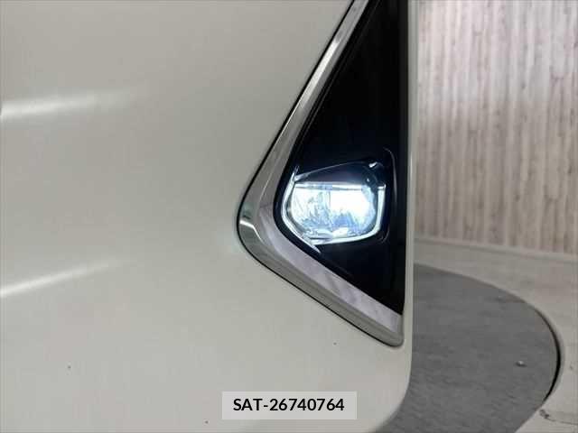 Toyota ALPHARD HYBRID 2018-08 7614785-14