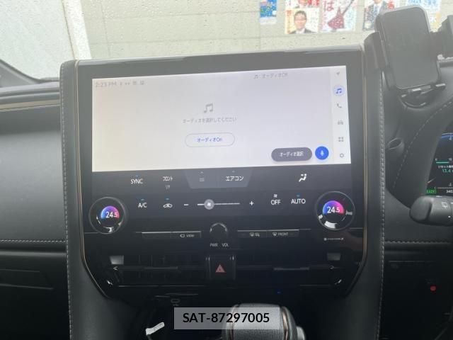 Toyota ALPHARD HYBRID 2023-11 7614769-10