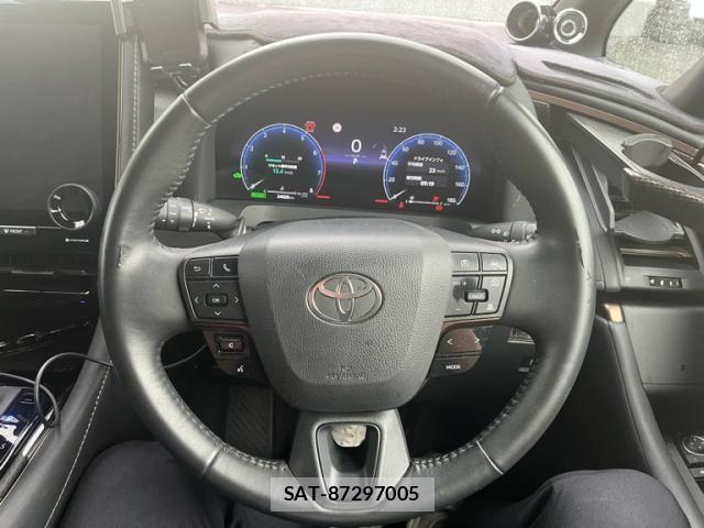 Toyota ALPHARD HYBRID 2023-11 7614769-8
