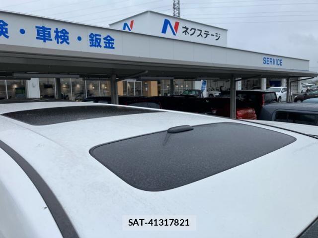 Toyota ALPHARD HYBRID 2012-02 7614801-3