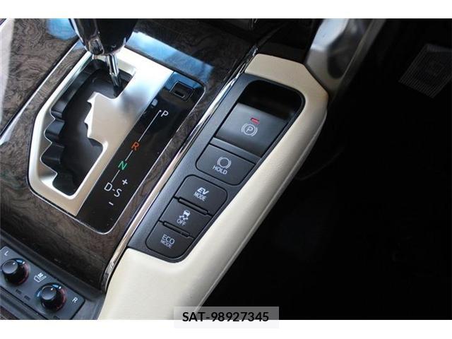 Toyota ALPHARD HYBRID 2019-04 7614786-27