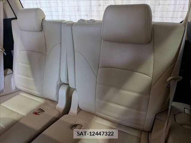 Toyota ALPHARD HYBRID 2015-08 7614788-29