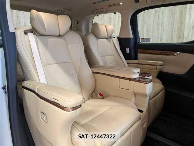 Toyota ALPHARD HYBRID 2015-08 7614788-7