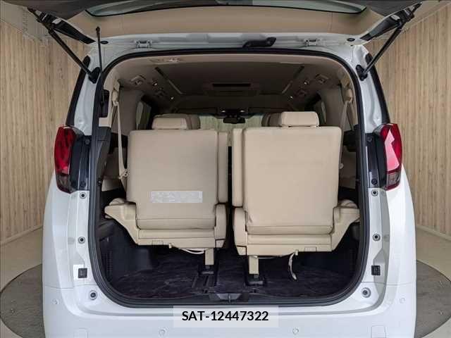 Toyota ALPHARD HYBRID 2015-08 7614788-8