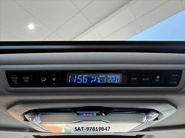 Toyota ALPHARD HYBRID 2016-04 7614793-23