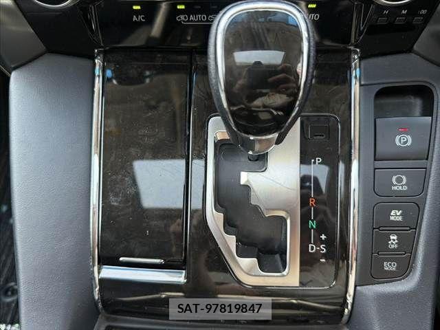 Toyota ALPHARD HYBRID 2016-04 7614793-28