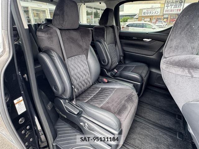 Toyota ALPHARD HYBRID 2015-11 7614796-9