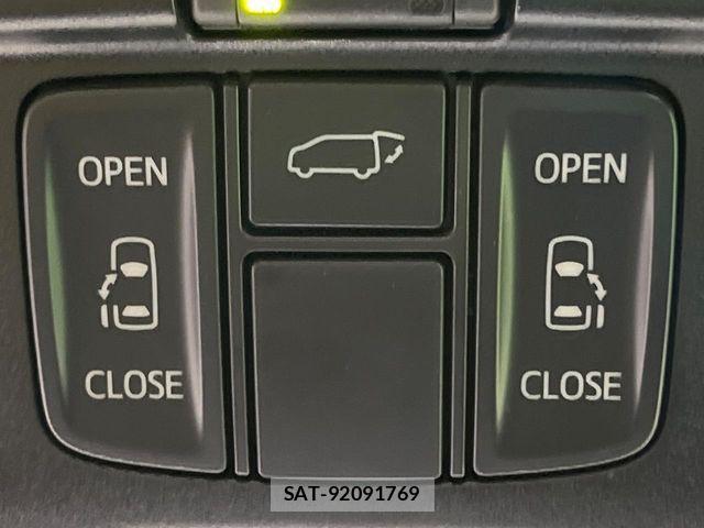 Toyota ALPHARD HYBRID 2019-03 7720375-6