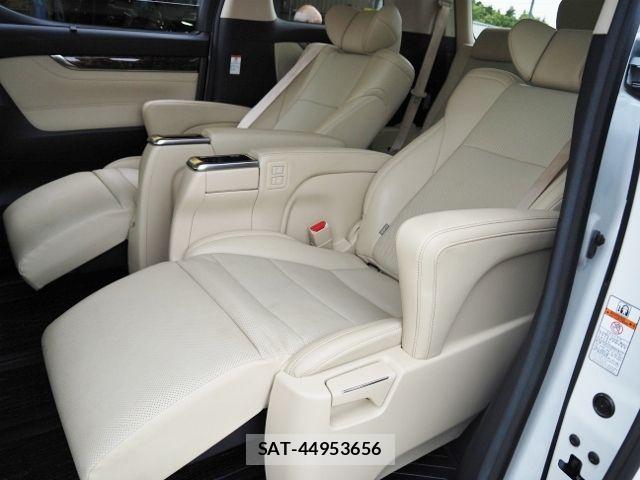 Toyota ALPHARD HYBRID 2021-11 7720344-13