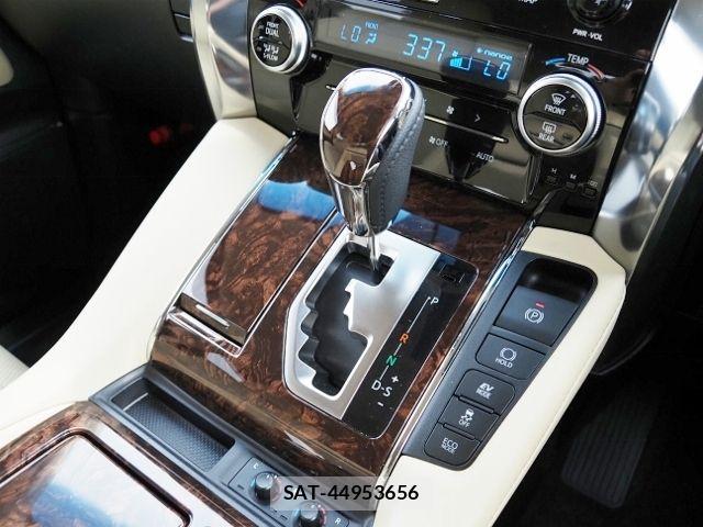 Toyota ALPHARD HYBRID 2021-11 7720344-27