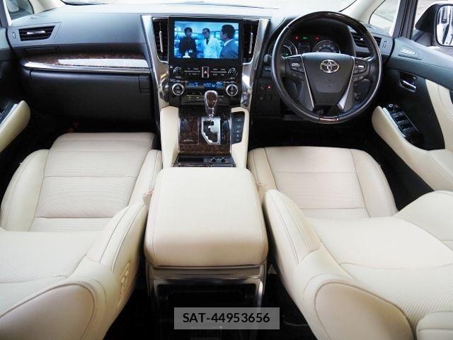 Toyota ALPHARD HYBRID 2021-11 7720344-8