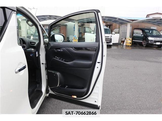 Toyota ALPHARD HYBRID 2018-08 7720370-24
