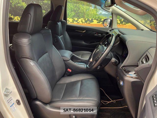 Toyota ALPHARD HYBRID 2021-08 7720343-9