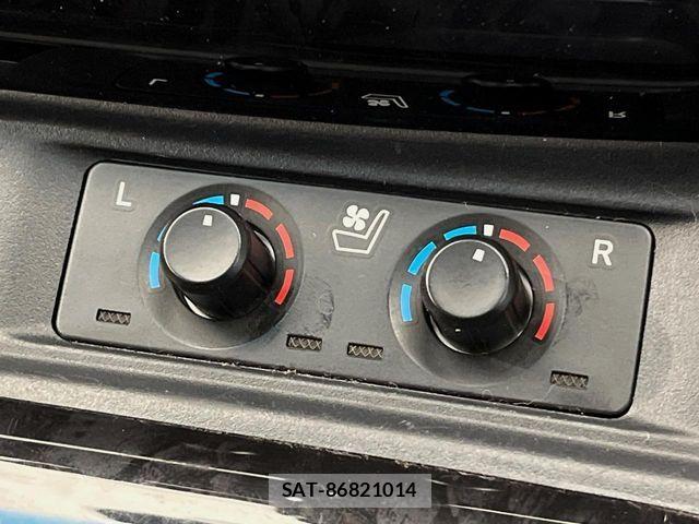 Toyota ALPHARD HYBRID 2021-08 7720343-7