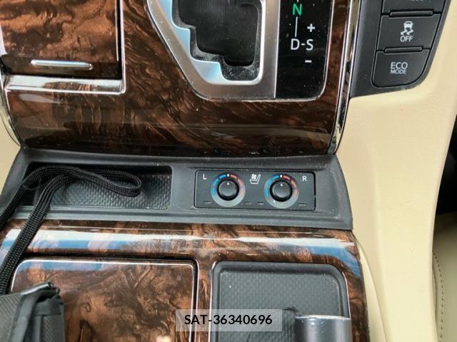 Toyota ALPHARD HYBRID 2020-04 7720372-21