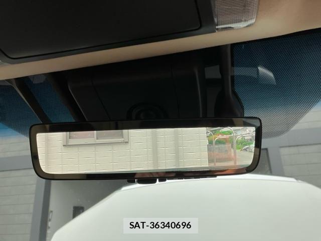 Toyota ALPHARD HYBRID 2020-04 7720372-22