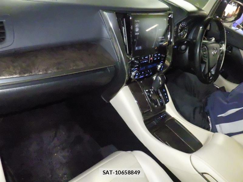 Toyota  2022-06 7747352-4