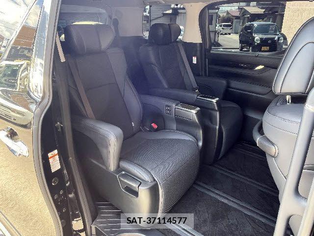 Toyota ALPHARD HYBRID 2021-08 7782402-9