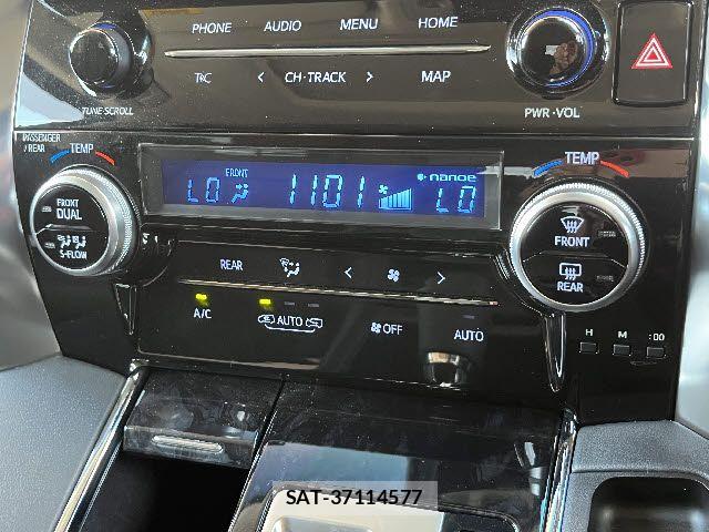 Toyota ALPHARD HYBRID 2021-08 7782402-14