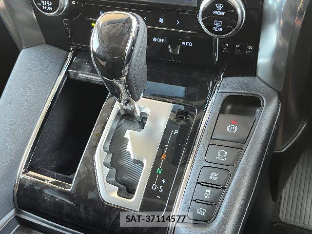Toyota ALPHARD HYBRID 2021-08 7782402-19