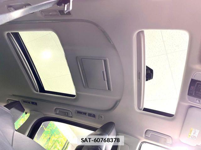 Toyota ALPHARD HYBRID 2018-04 7782400-2