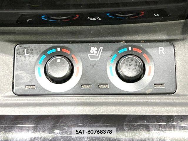 Toyota ALPHARD HYBRID 2018-04 7782400-7
