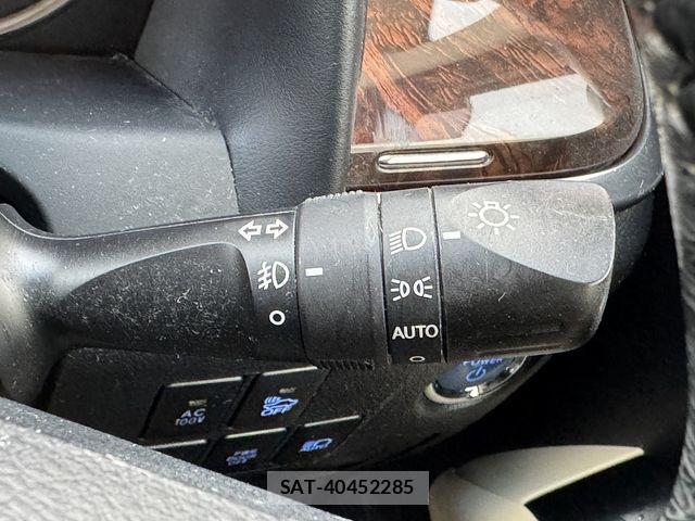 Toyota ALPHARD HYBRID 2018-02 7782389-17