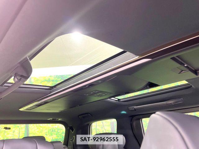 Toyota ALPHARD HYBRID 2023-09 7782403-2
