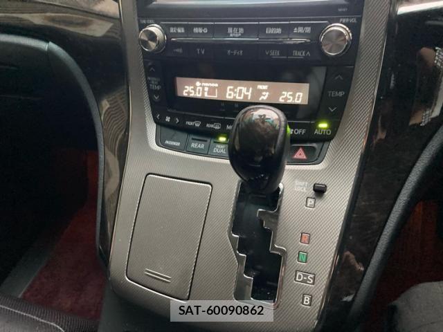 Toyota ALPHARD HYBRID 2013-06 7782383-17