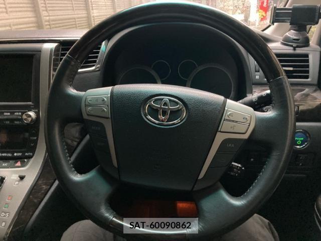 Toyota ALPHARD HYBRID 2013-06 7782383-4