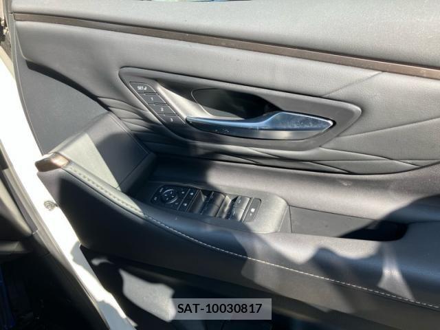 Toyota ALPHARD HYBRID 2023-09 7960397-13