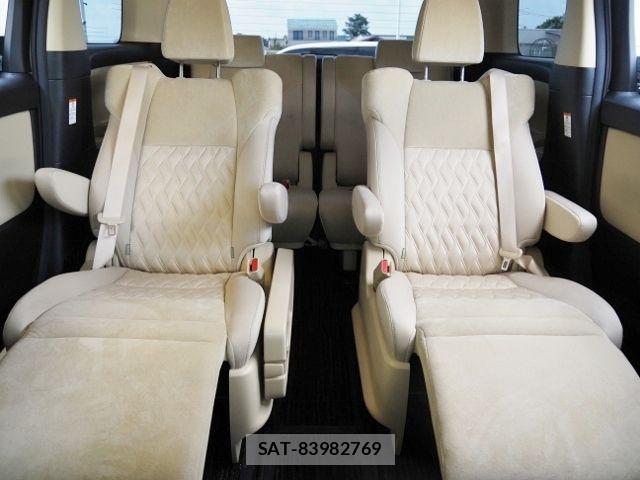 Toyota ALPHARD HYBRID 2021-08 7978408-11