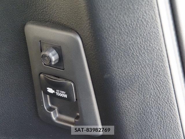 Toyota ALPHARD HYBRID 2021-08 7978408-16