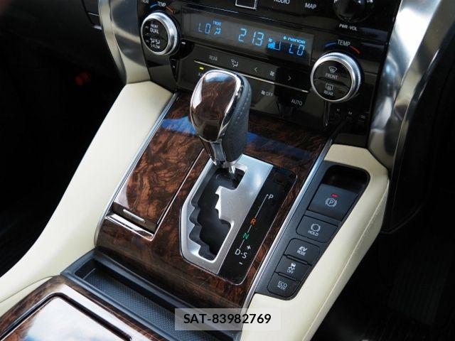 Toyota ALPHARD HYBRID 2021-08 7978408-28